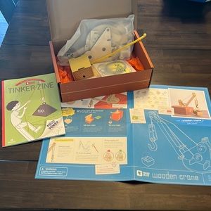 KiwiCo Tinker Box, Wooden Crane